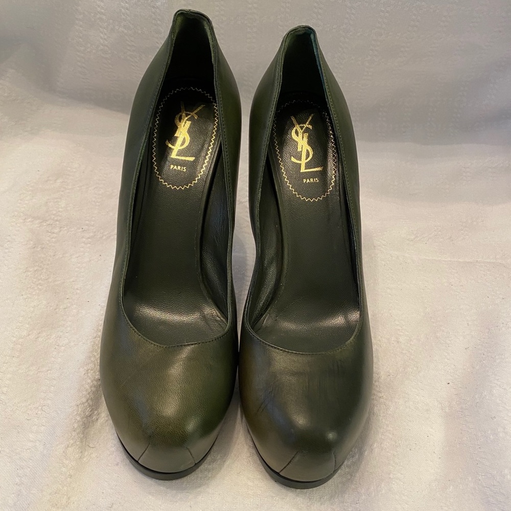 YSL platform tribute pumps.